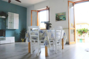 Sail into Portovenere Apartment w Parking & Balcony